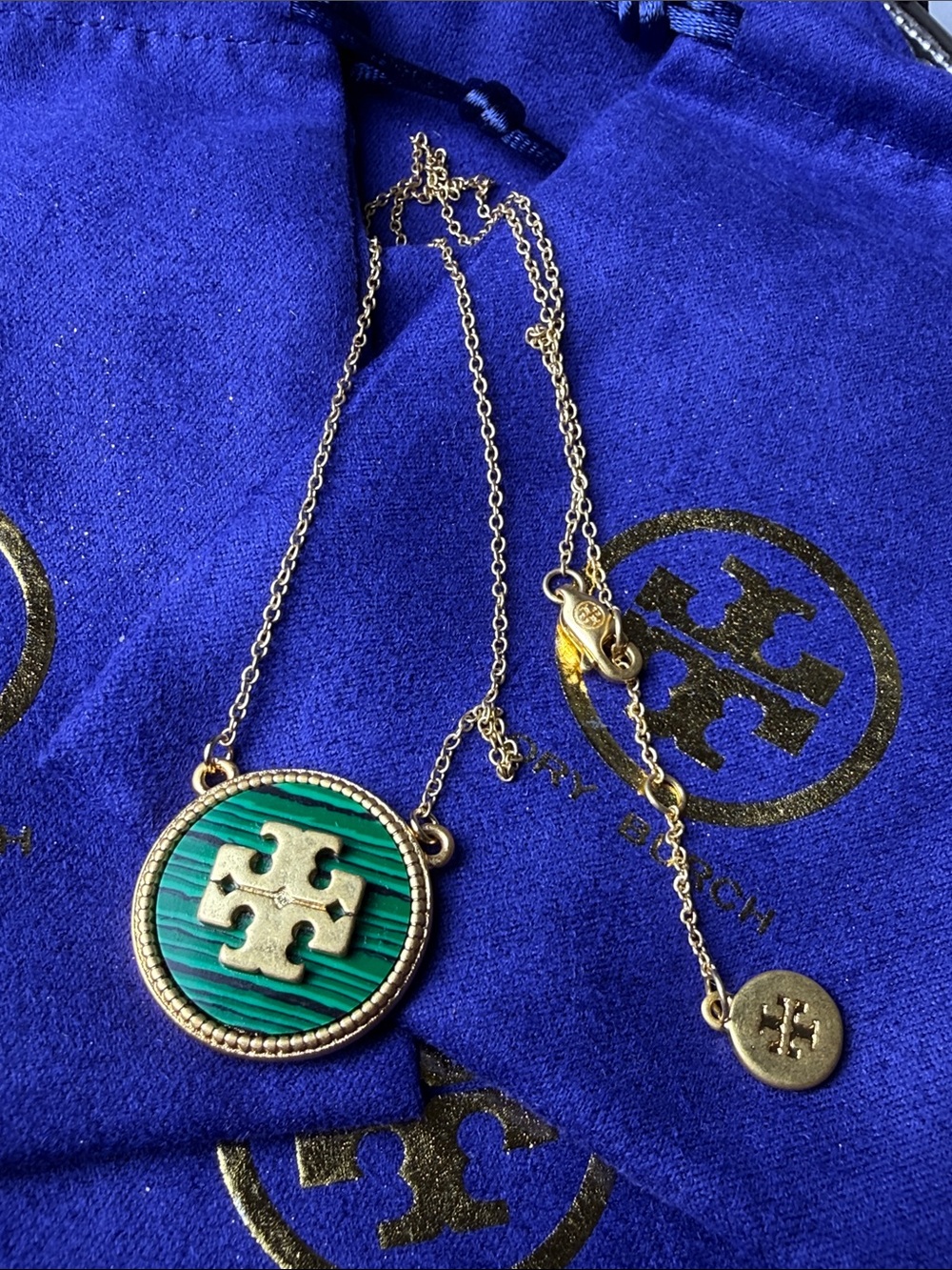 Tory Burch Gold-Tone Necklace with Green Striped Logo Pendant - Picture 2 of 4